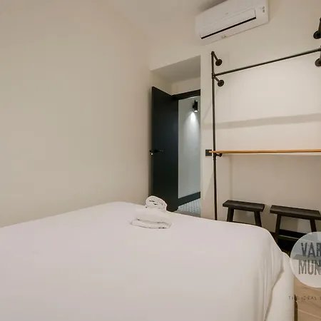 Duque De Rivas 1 To 10Pax Apartment Madrid Exterior photo